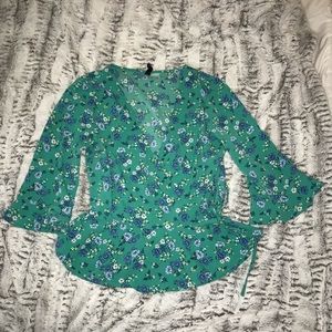 DIVIDED cross tie top, worn once